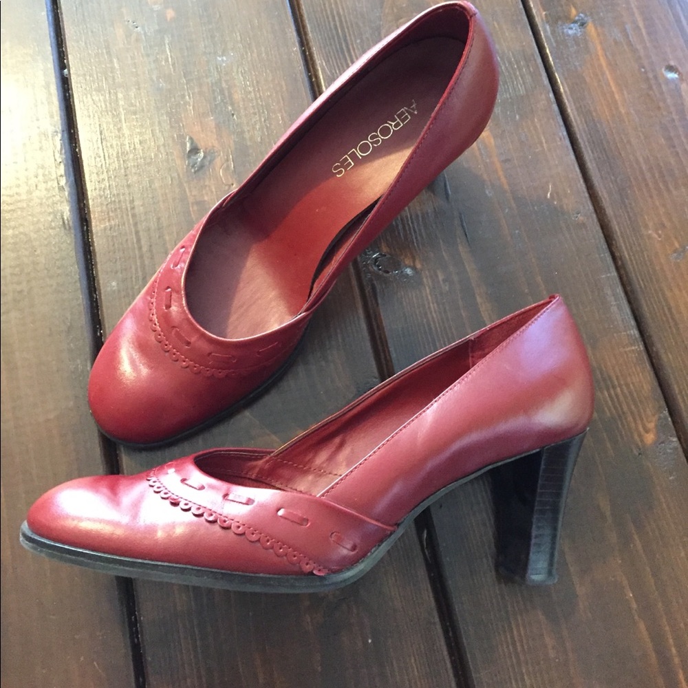 Red 👠. Cute and comfortable. Round toe..